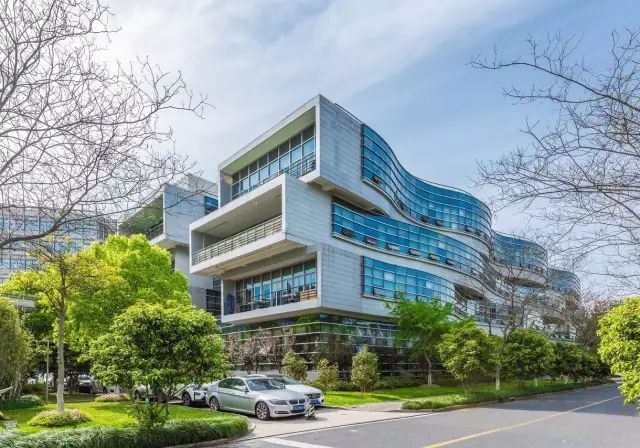 仙知機器人與上海交通大學攜手成立聯合實驗室，共拓智能制造新篇章